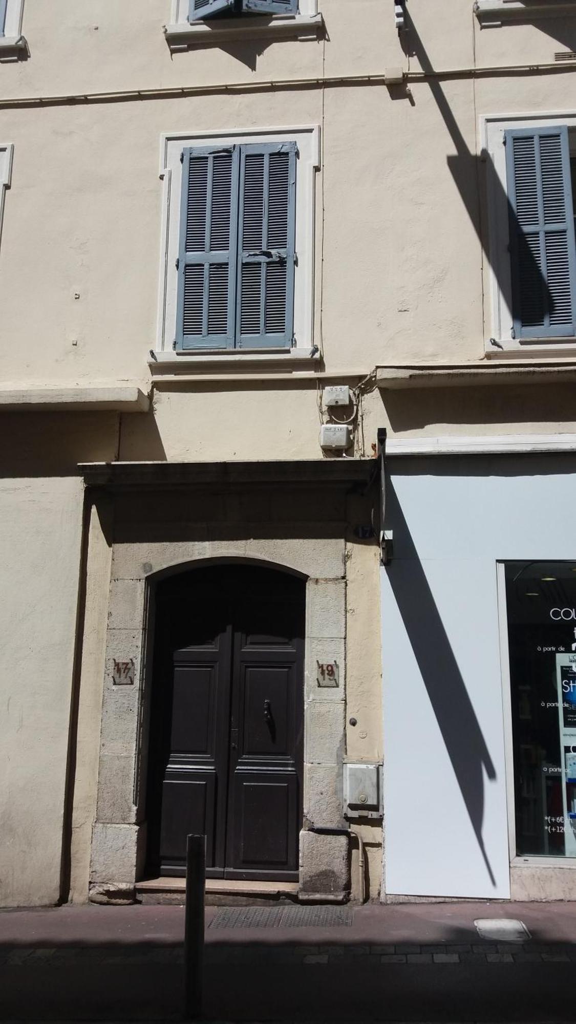 Day'S Inn Cannes Bagian luar foto